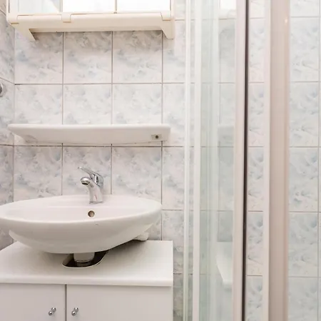 Cozy In With Wifi Appartement Sveti Filip i Jakov