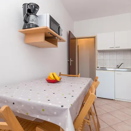 Appartement Cozy In With Wifi Sveti Filip i Jakov