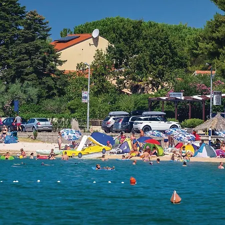 In Свети-Филип-и-Яков